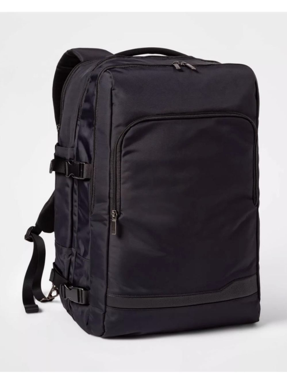 NWT Traveler Backpack - Black - Picture 2 of 6
